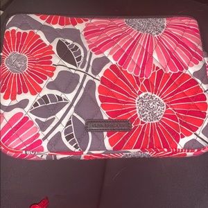 EUC Vera Bradley Tablet Sleeve